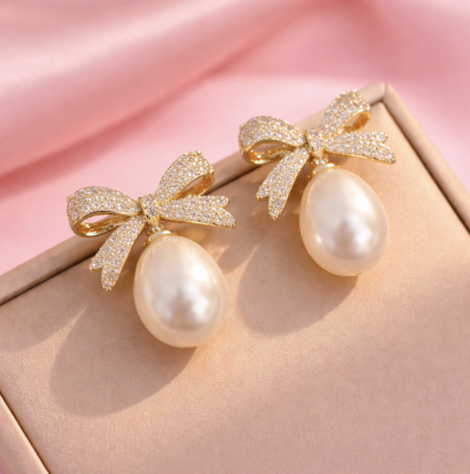 Pearl Bow Earring